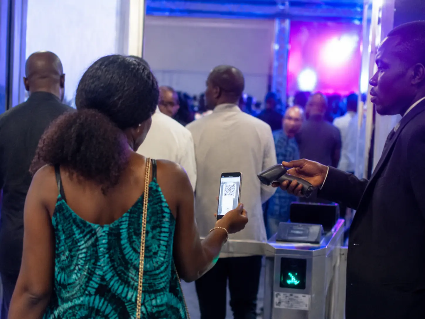 Ticket électronique présenté sur téléphone